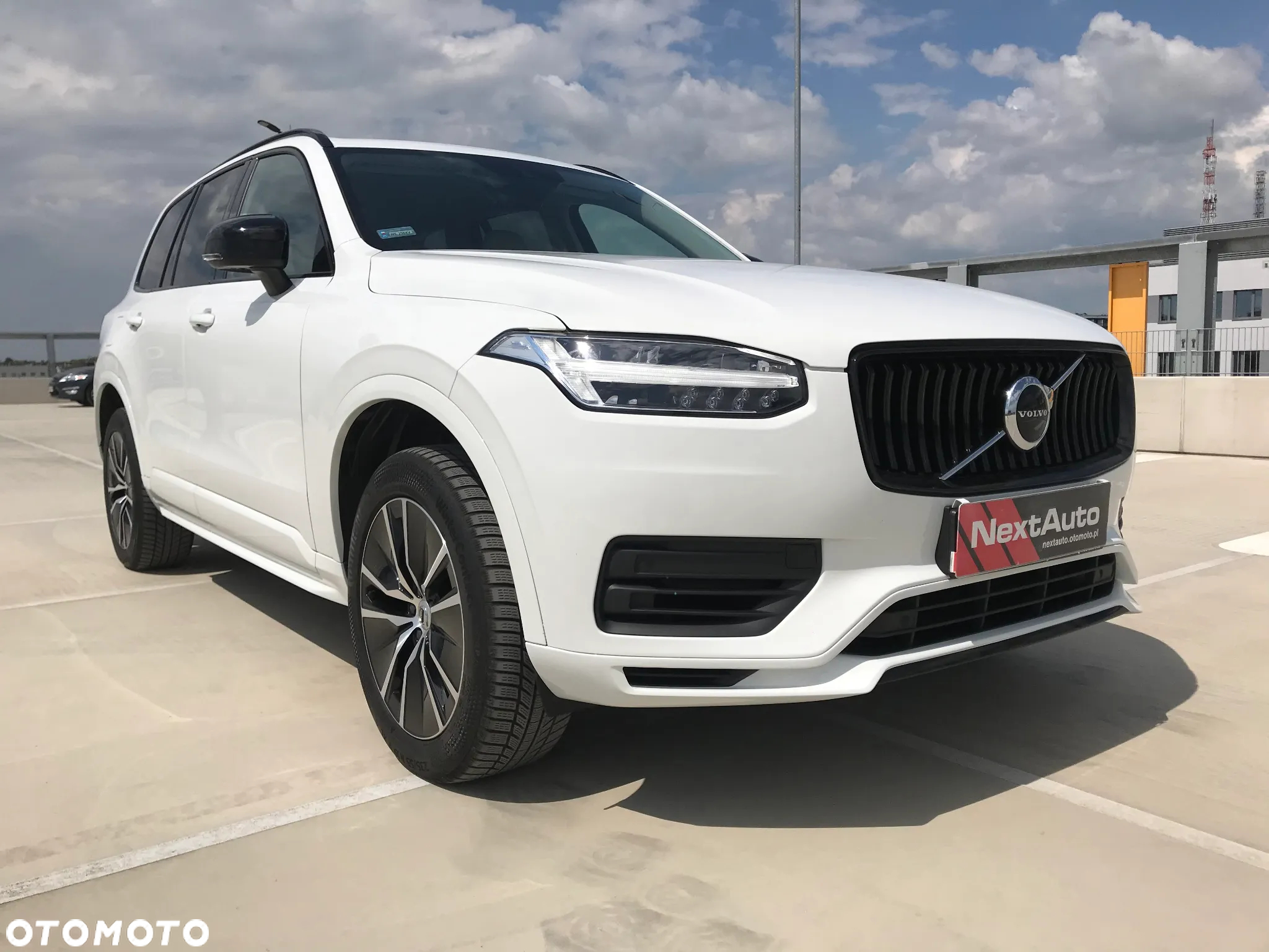 Volvo XC 90 T8 AWD Plug-In Hybrid R-Design 7os - 2