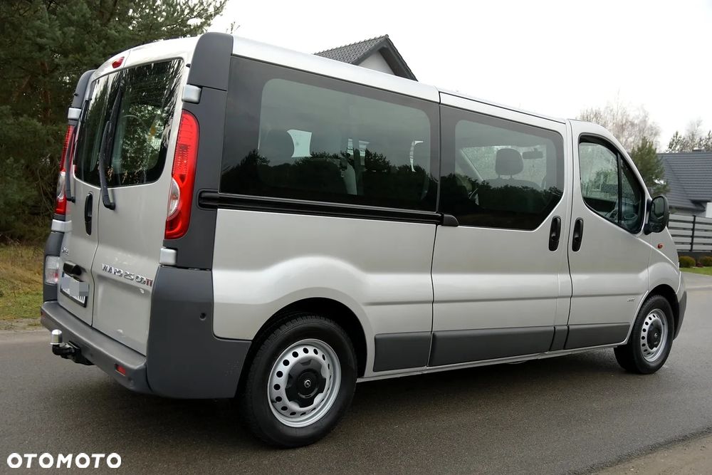 Opel Vivaro - 8