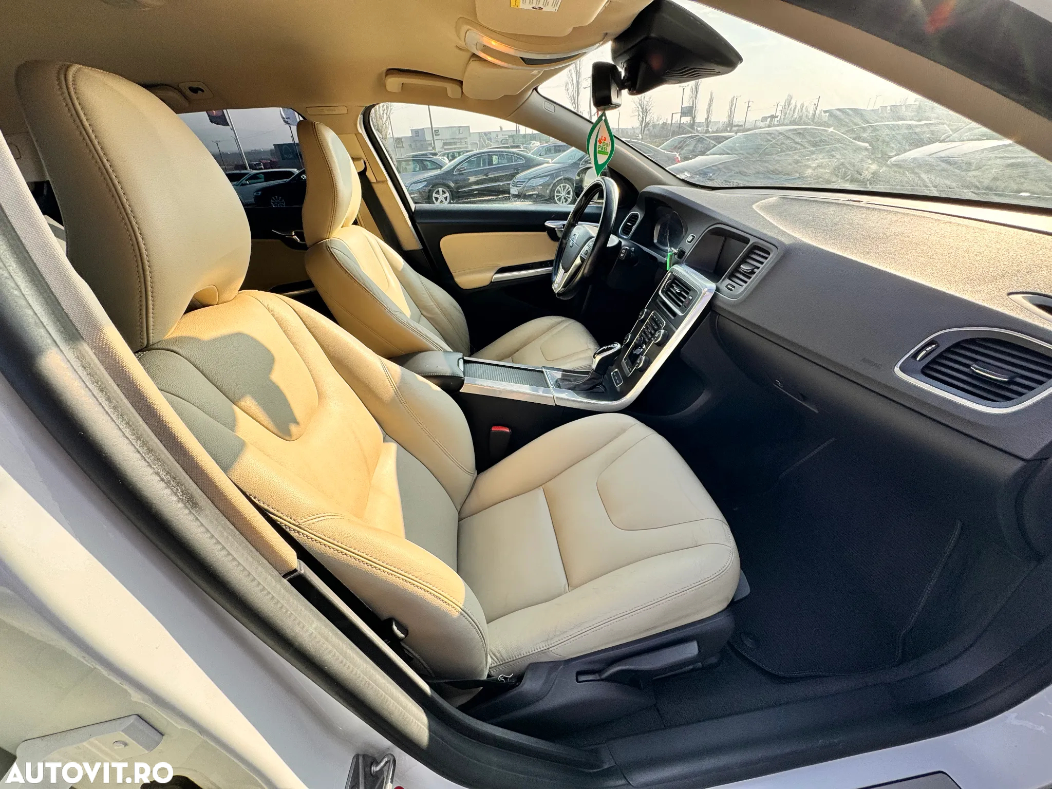 Volvo V60 - 24