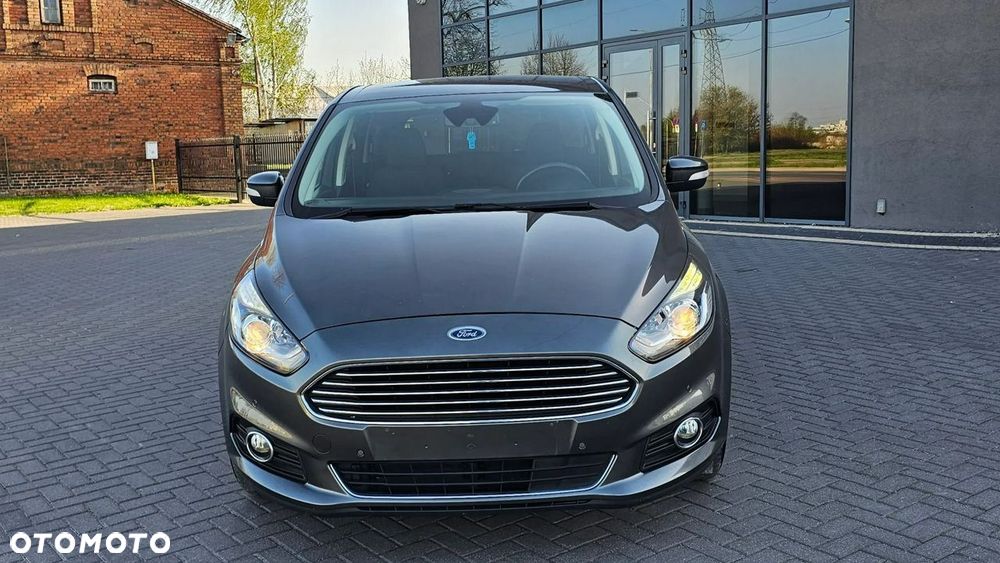 Ford S-Max - 34