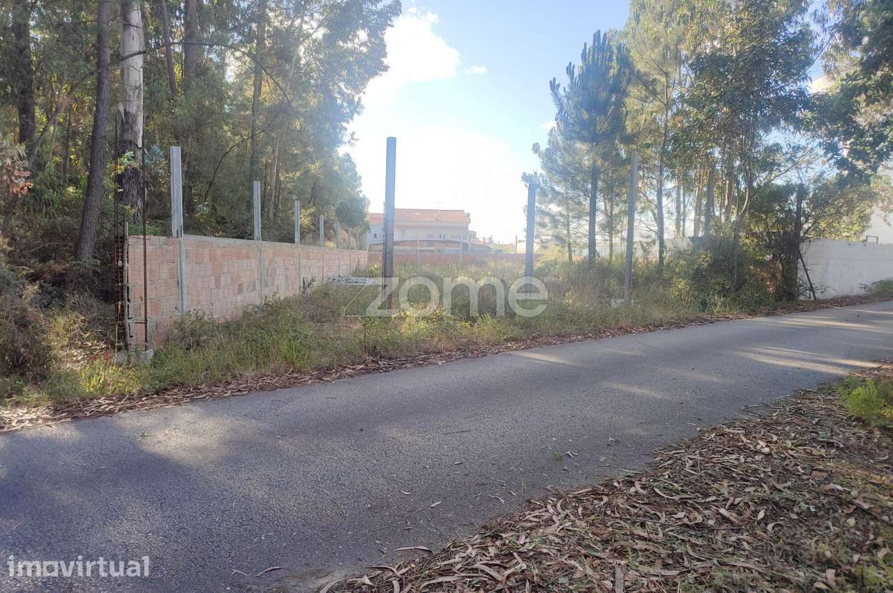 Terreno urbano todo murado para construção em Cruz da Légua - Grande imagem: 4/19