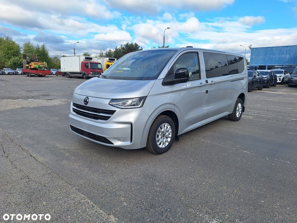 Volkswagen Caravelle - 10