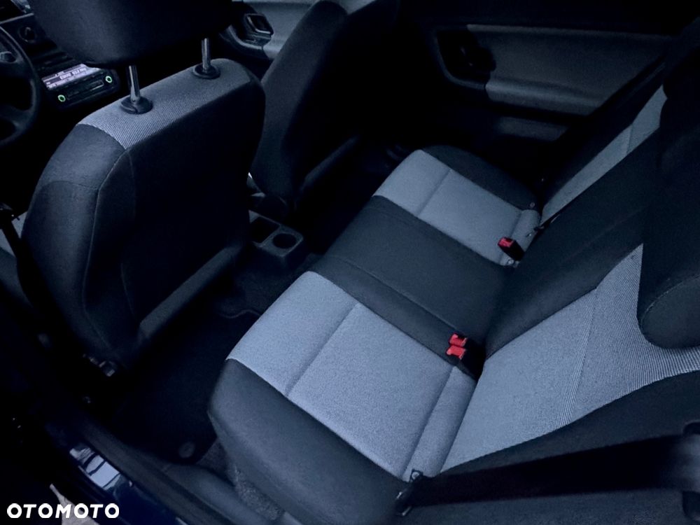 Skoda Fabia 1.2 HTP FAMILY - 14