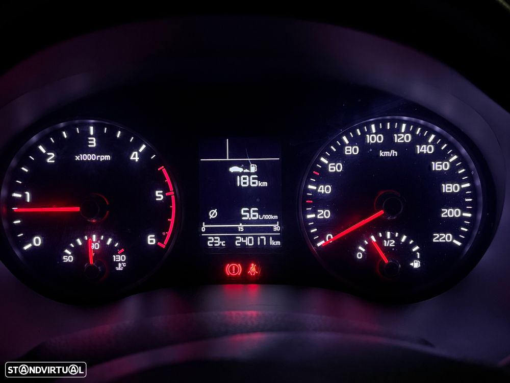 Kia Rio 1.4 CRDi EX — photo 5