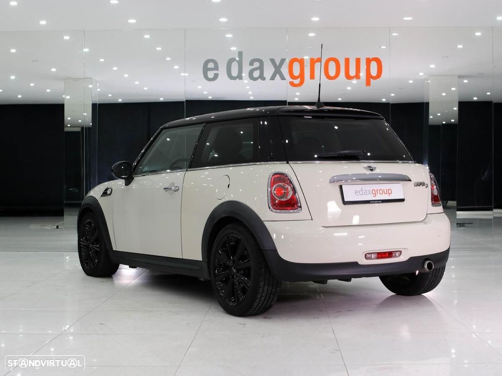 MINI 3 Portas Cooper D - 4