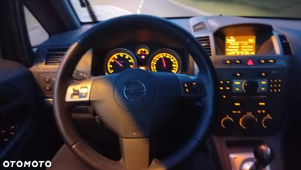 Opel Zafira 1.8 Cosmo EasyTronic - 12