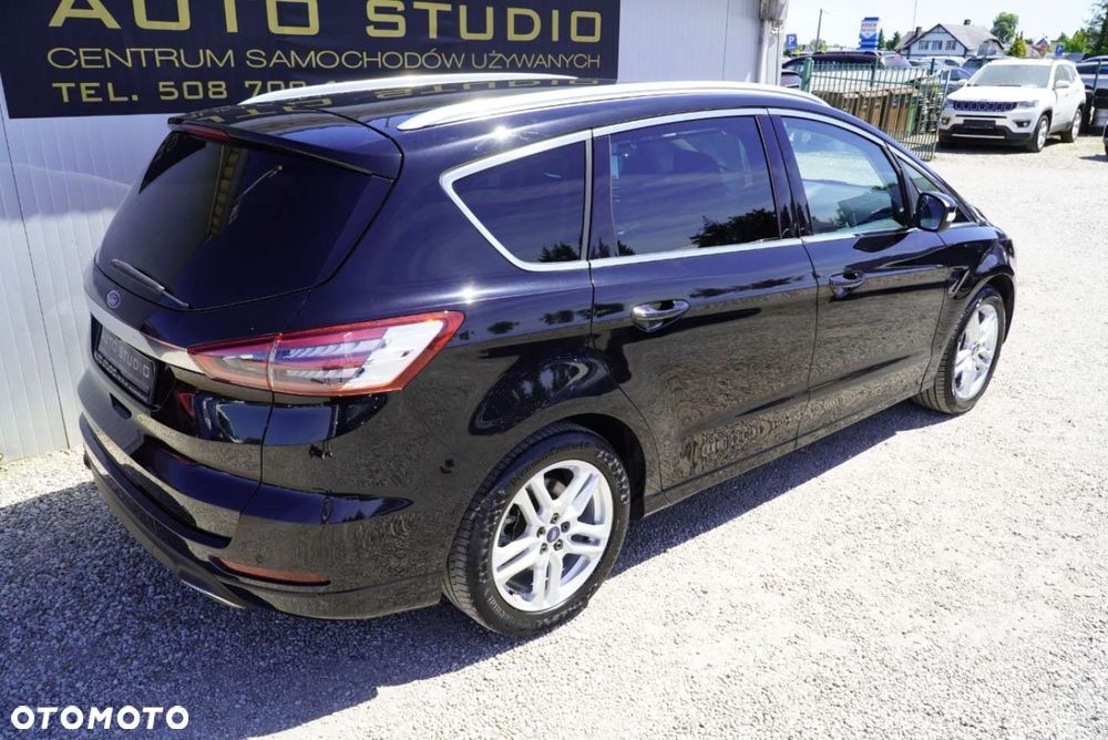 Ford S-Max 2.0 TDCi Titanium PowerShift - 38