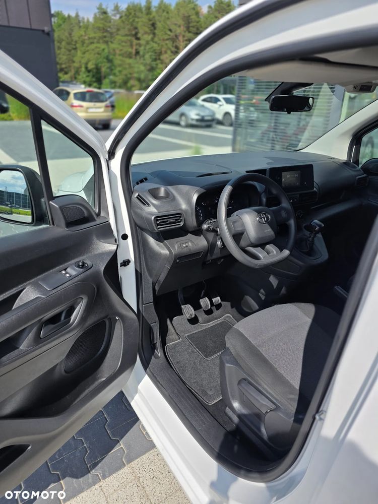 Toyota Proace City Verso 1.2 D-4T Business - 18