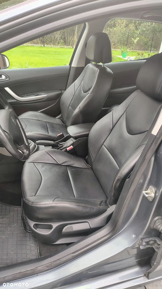 Peugeot 308 1.6 Premium Plus - 22