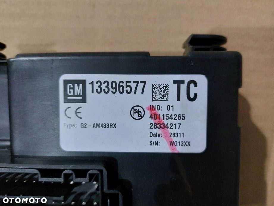 Skrzynka bezpieczników moduł BSI Opel Meriva B 13396577 TC - 3