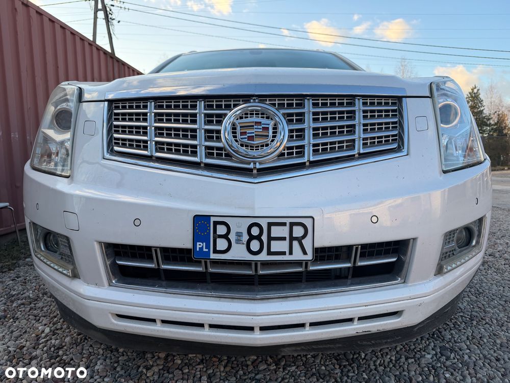 Cadillac SRX - 24