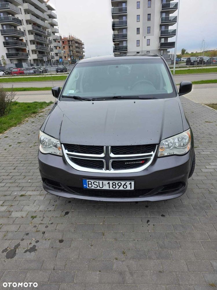 Dodge Caravan - 3