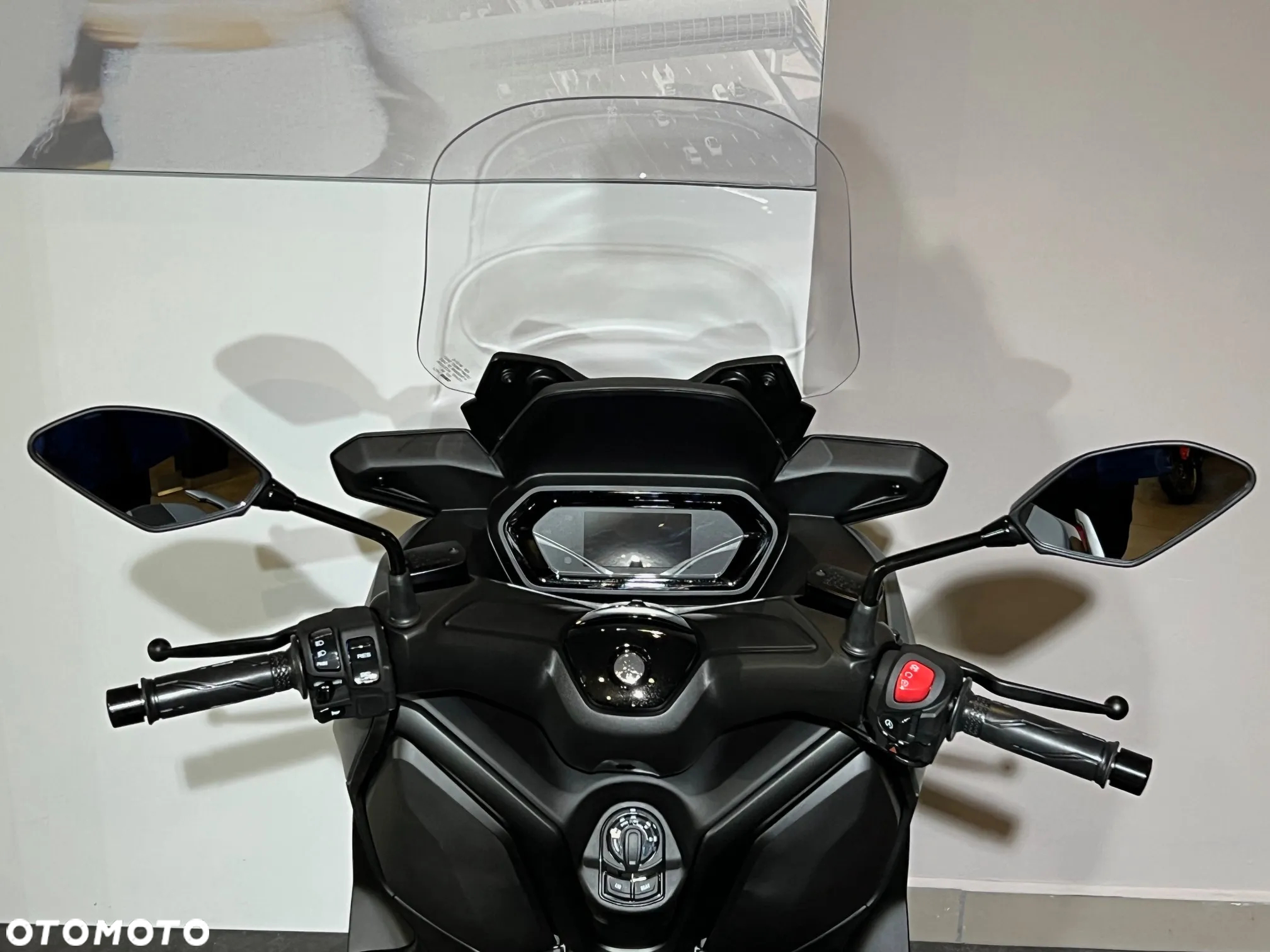 Yamaha X-max - 5
