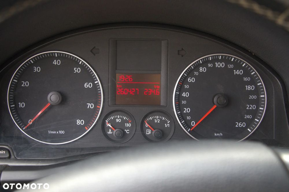 Volkswagen Golf 1.6 Comfortline - 10