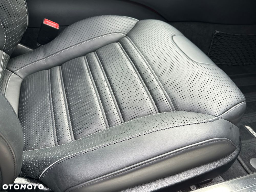 Mercedes-Benz SL AMG 63 AMG Speedshift 7G-MCT - 28