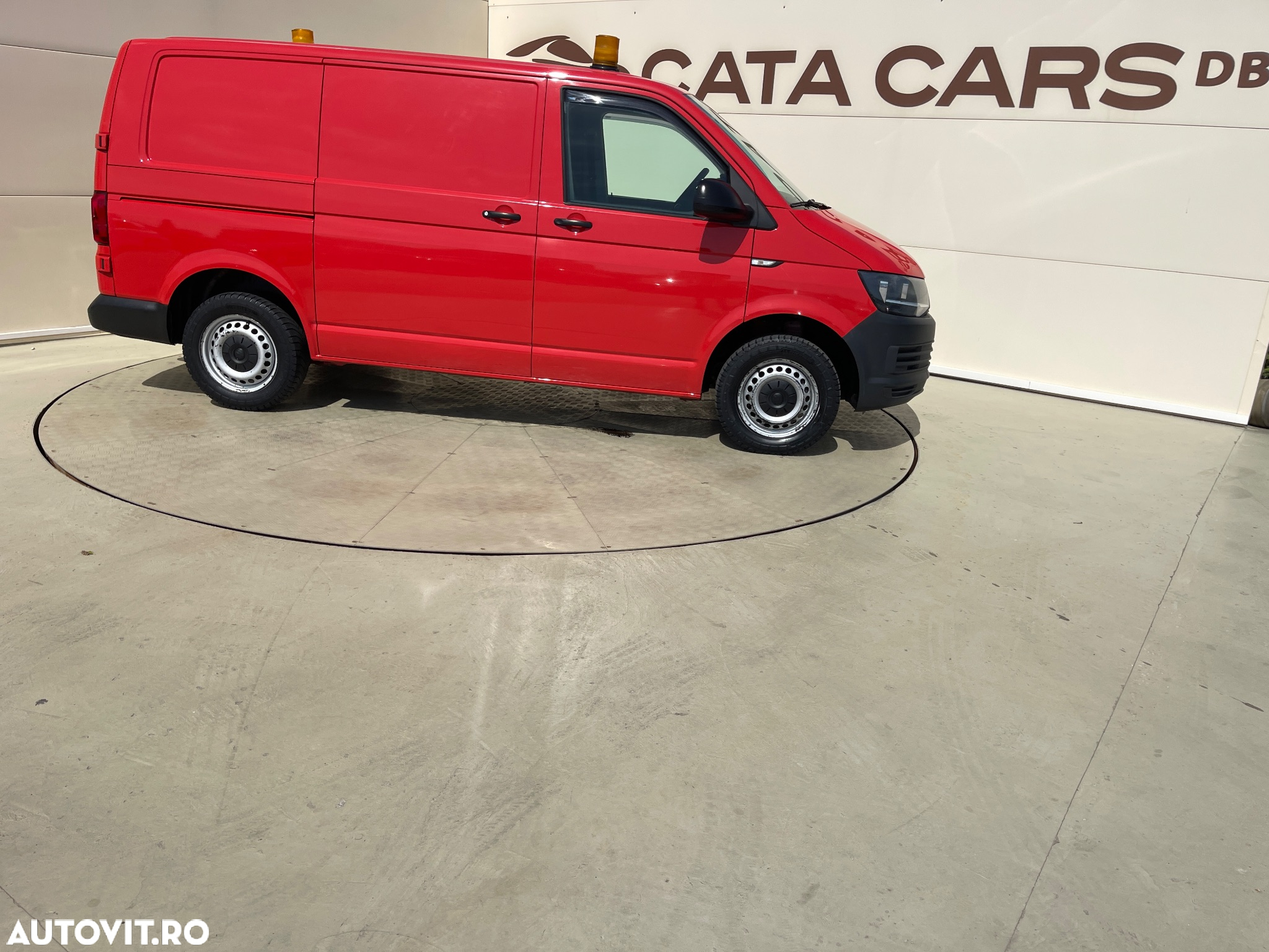 Volkswagen Transporter 2.0TDI  USI SPATE - 18