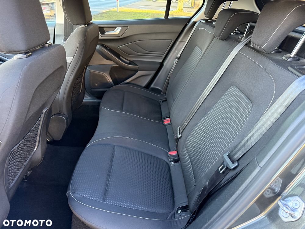 Ford Focus 1.0 EcoBoost Hybrid COOL&CONNECT - 20