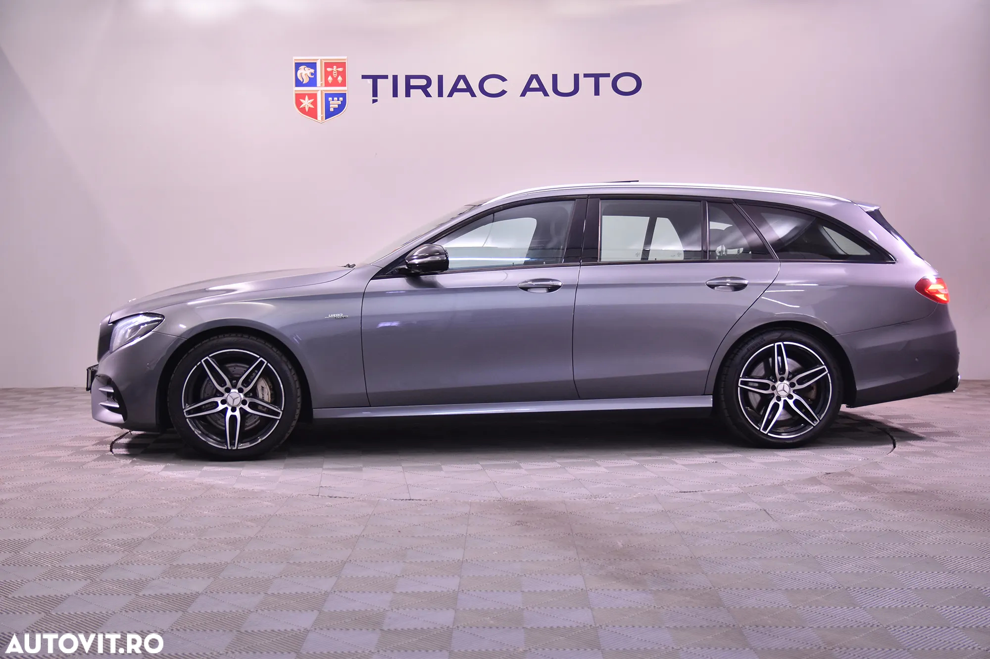 Mercedes-Benz E AMG 53 MHEV 4MATIC Aut. - 2