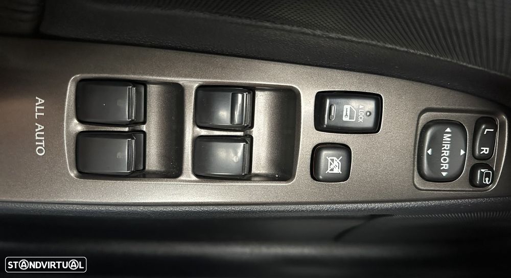 Lexus IS 220 d Base L6 - 19