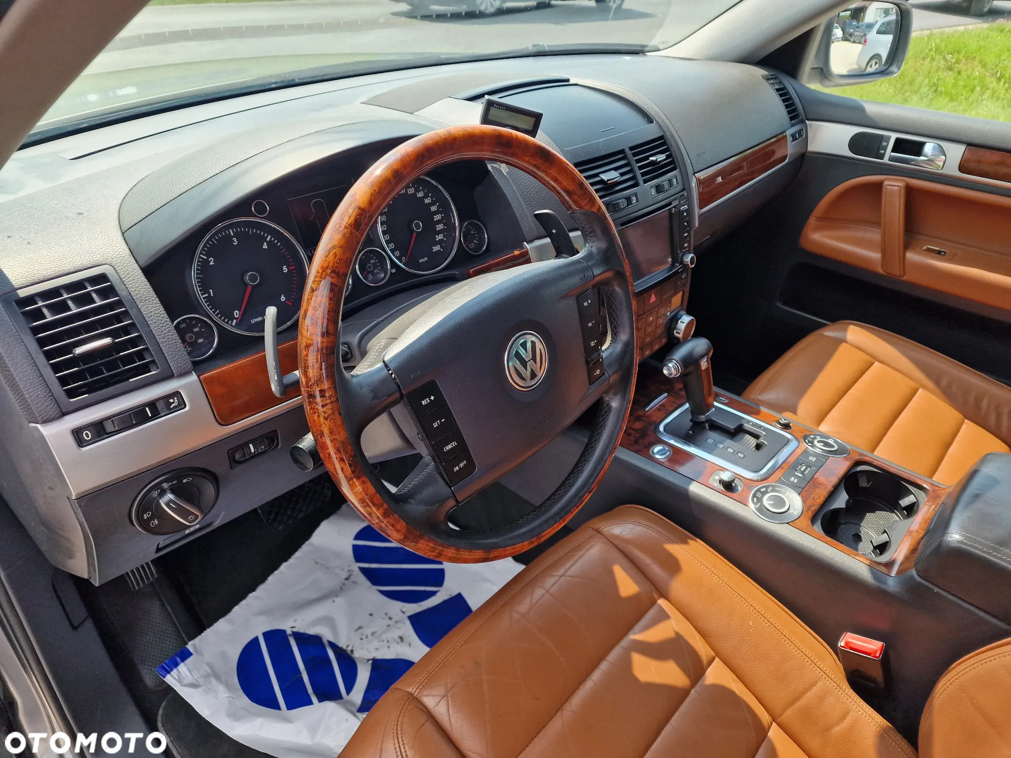 Volkswagen Touareg 3.0 V6 TDI DPF Automatik Individual - 16