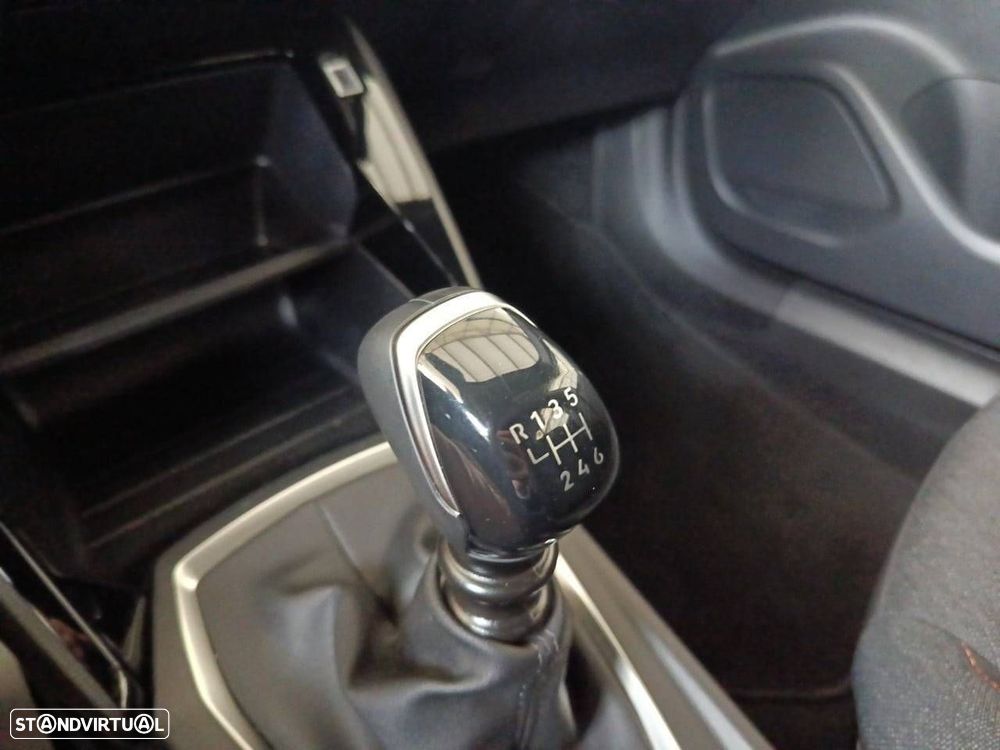 Peugeot 2008 1.2 PureTech Style - 19