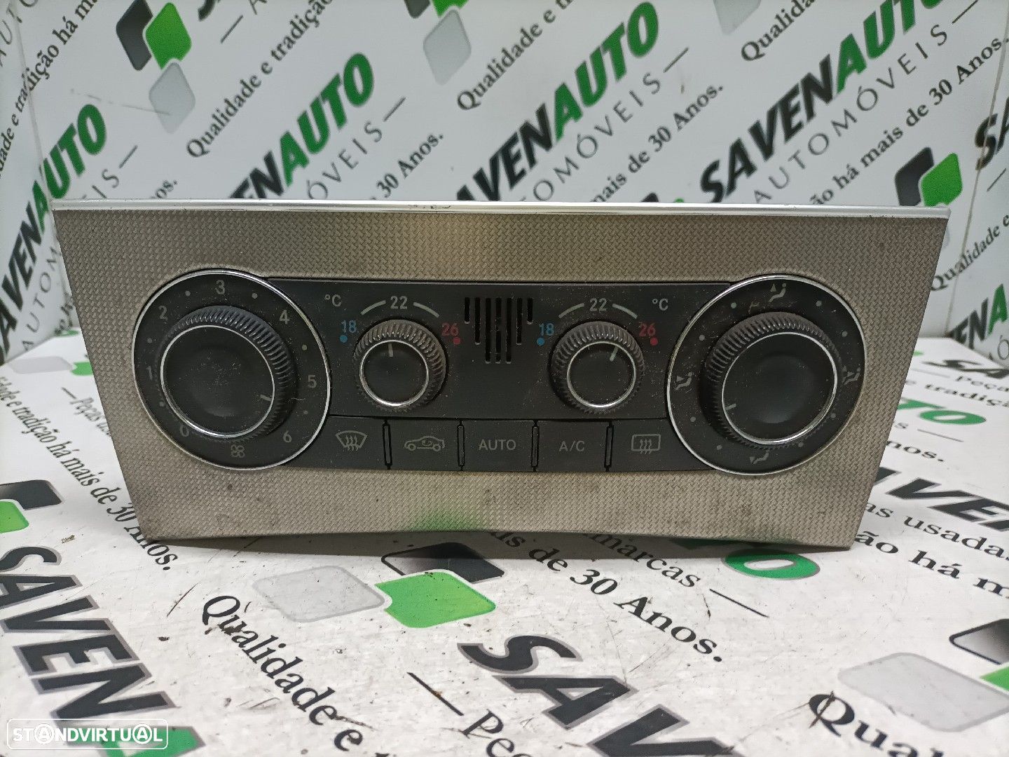 Comando / Botão De Sofagem / Climatronic Mercedes-Benz C-Class (W203) - 1