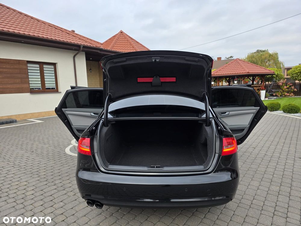 Audi A4 Limousine - 29