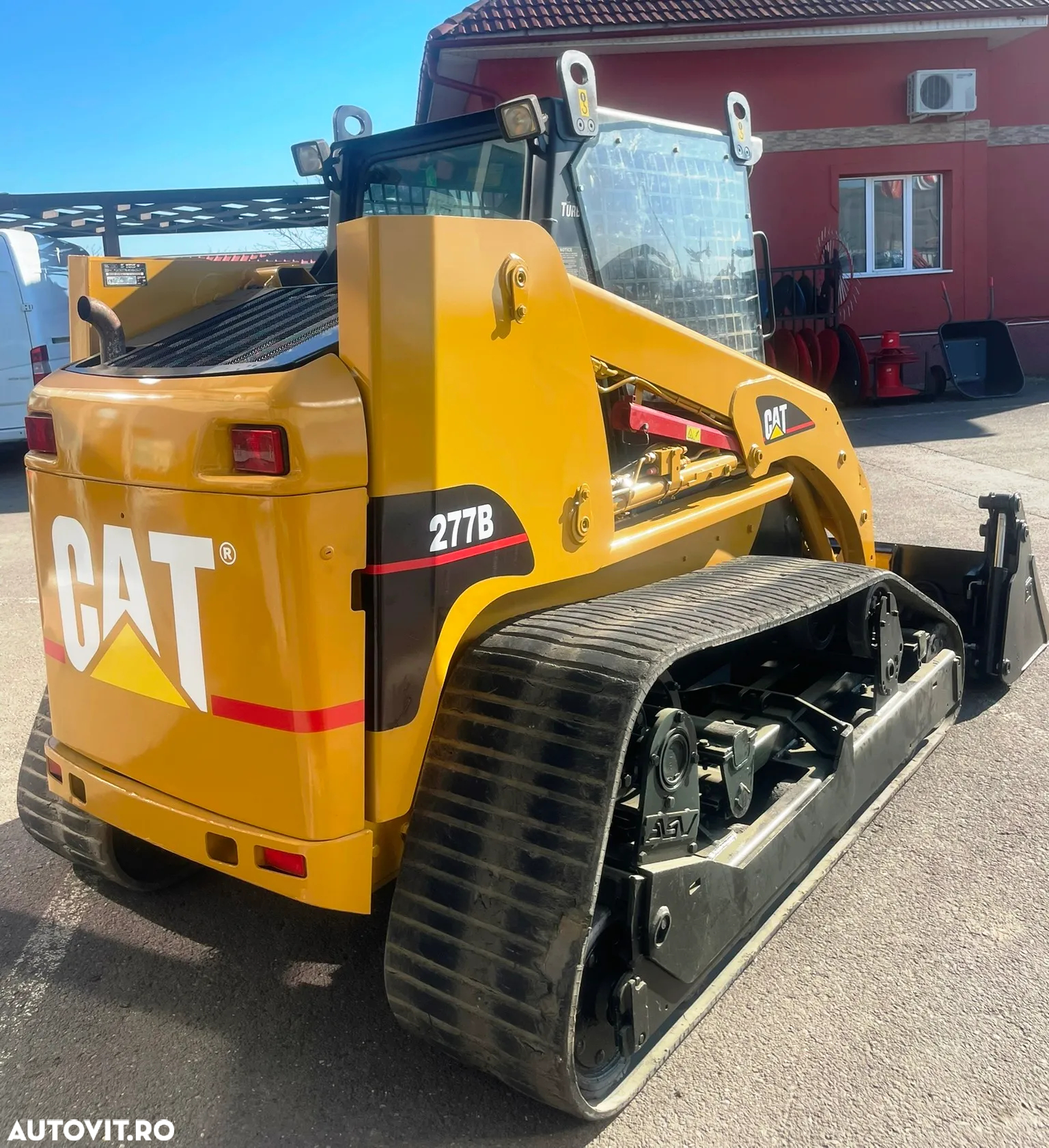 Caterpillar 277B - 12