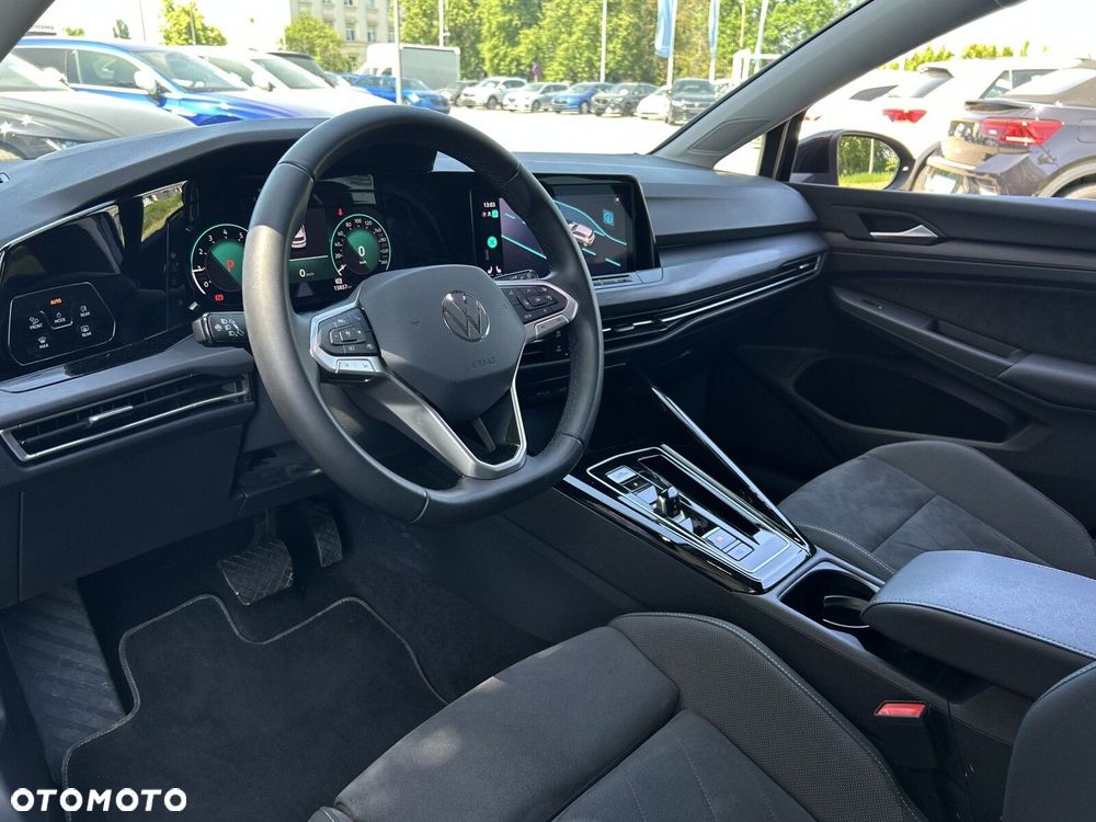 Volkswagen Golf 1.5 eTSI EVO Style DSG - 9