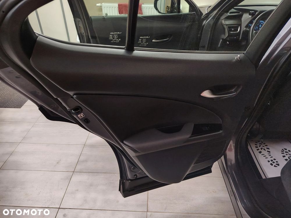 Lexus UX 250h Elegance 2WD - 23