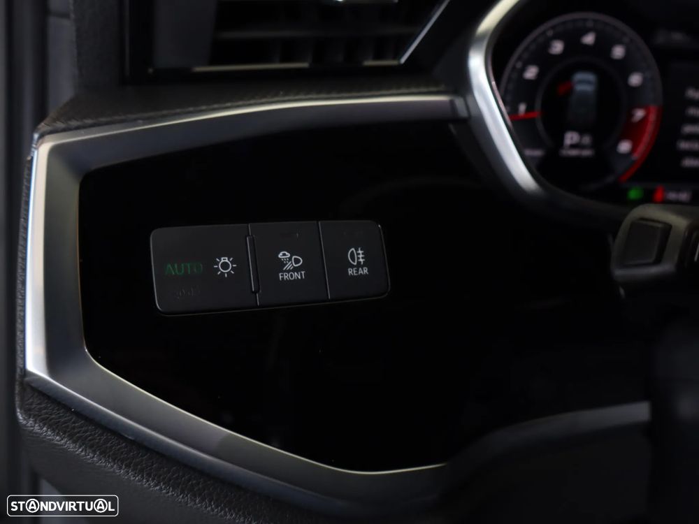Audi Q3 40 TFSI quattro S tronic S line - 30