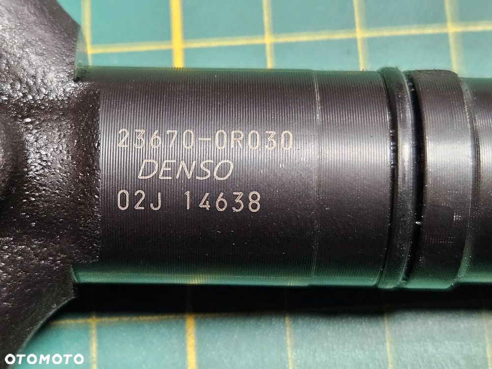 Toyota Avensis T25 T27 2.0 D4D wtryskiwacz 23670-0R030 - 3