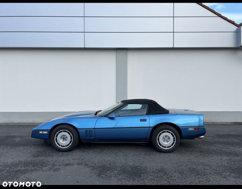 Chevrolet Corvette - 17