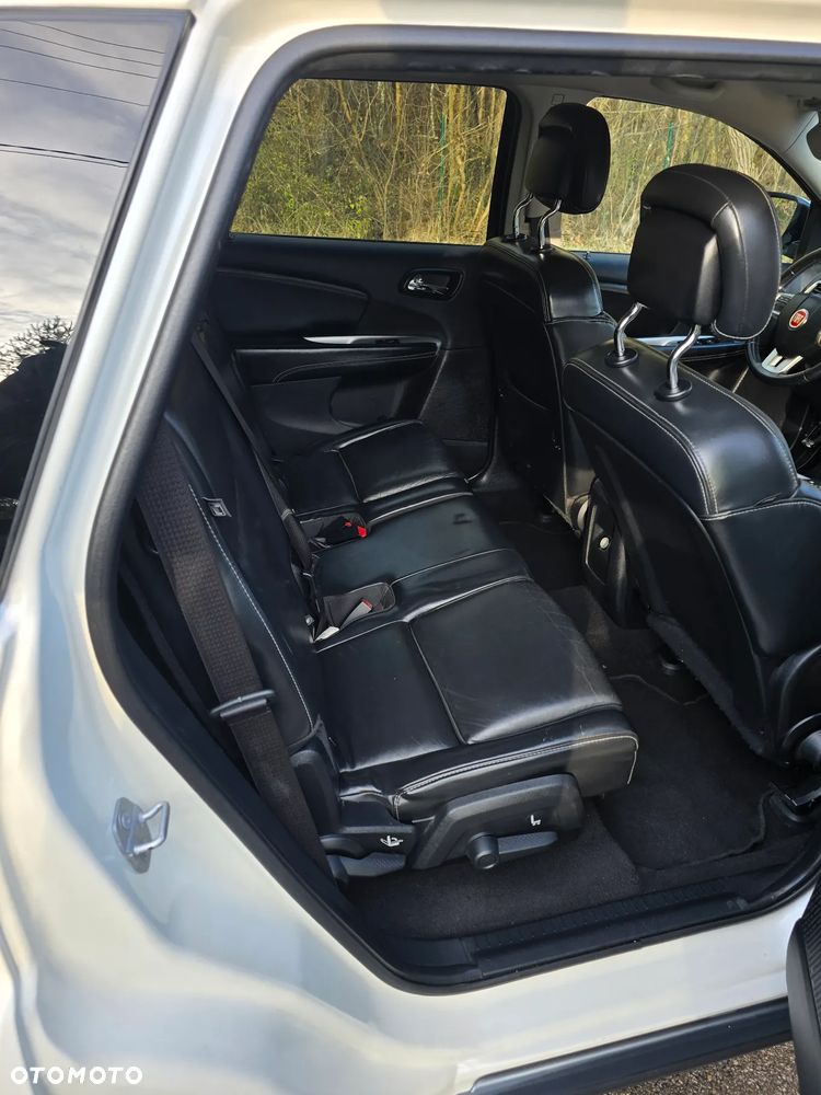 Fiat Freemont 2.0 Multijet 16V DPF Automatik Allrad Black Code - 25