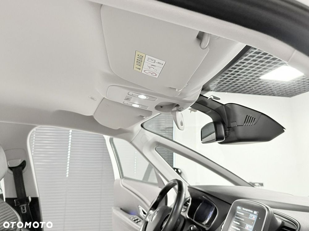 Renault Grand Scenic - 27