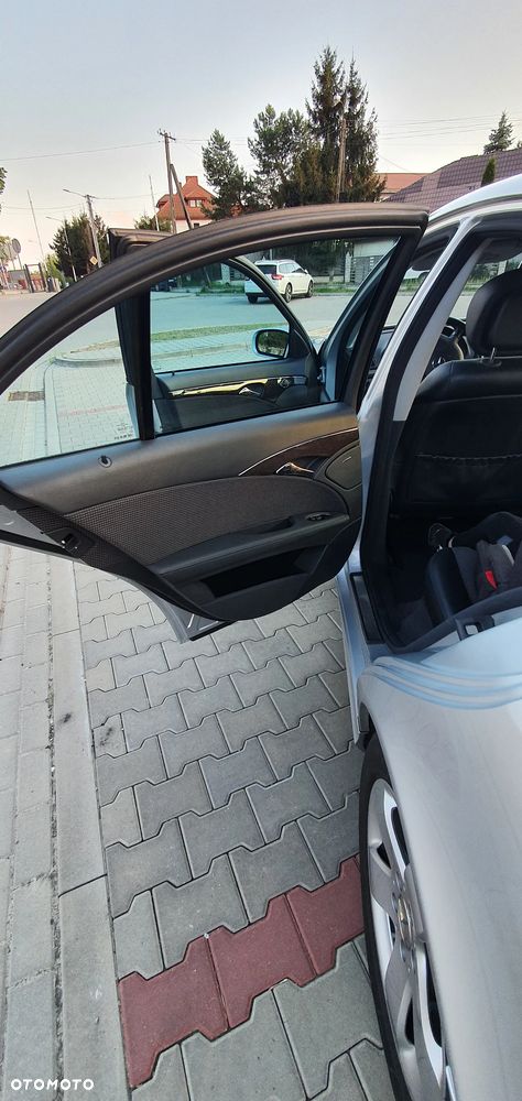 Mercedes-Benz Klasa E 200 Kompressor Avantgarde - 11