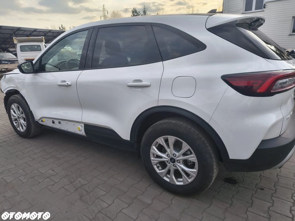 Ford Kuga - 5
