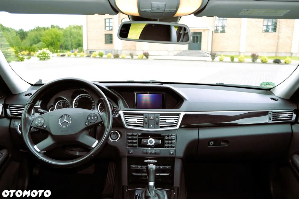 Mercedes-Benz Klasa E 200 CDI DPF BlueEFFICIENCY Automatik Avantgarde - 16