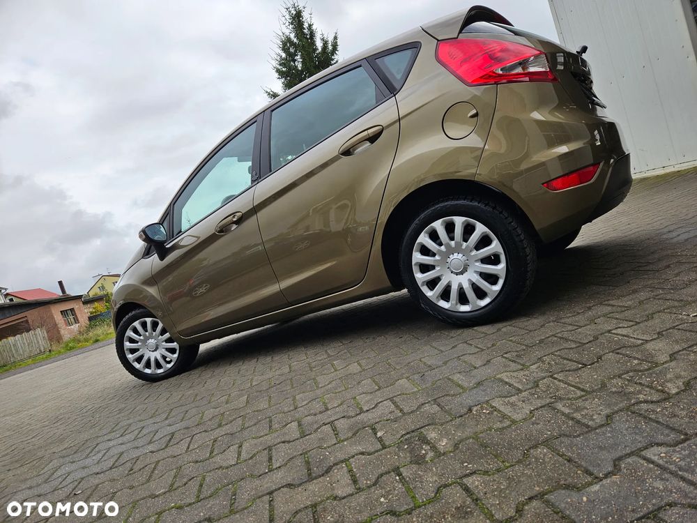 Ford Fiesta 1.25 Champions Edition - 5