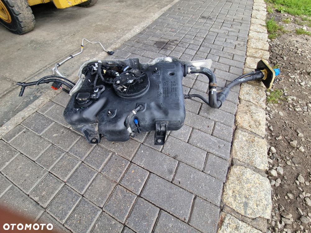 ZBIORNIK ADBLUE RENAULT MASTER IV 2022r 208993933R - 13