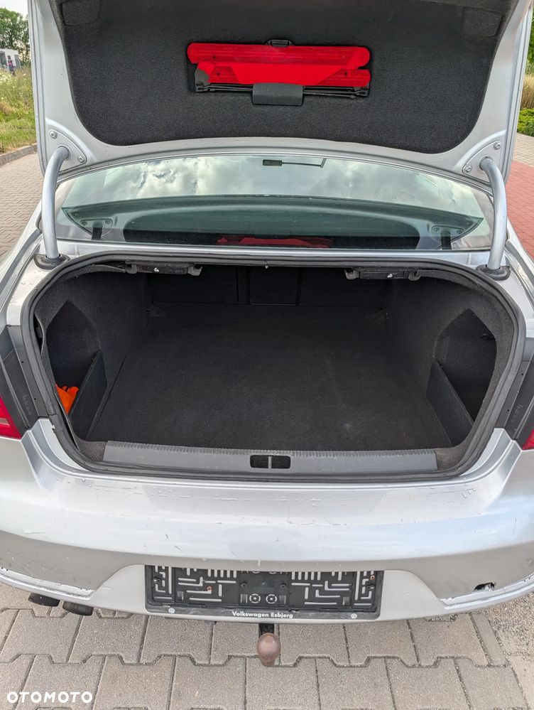 Volkswagen Passat 1.8 TSI Comfortline - 11