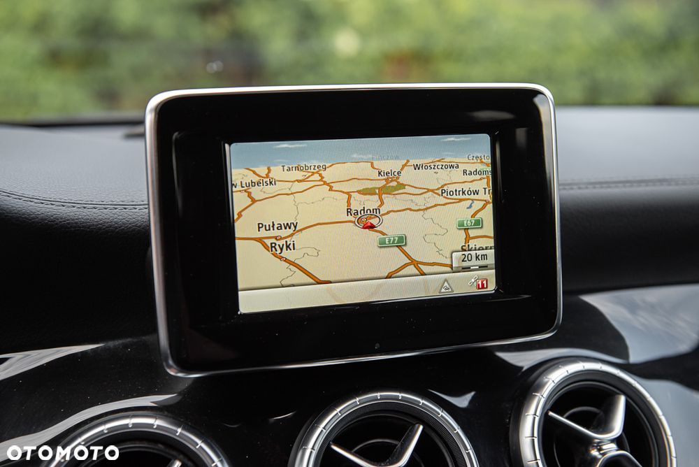 Mercedes-Benz CLA 250 7G-DCT StreetStyle - 27