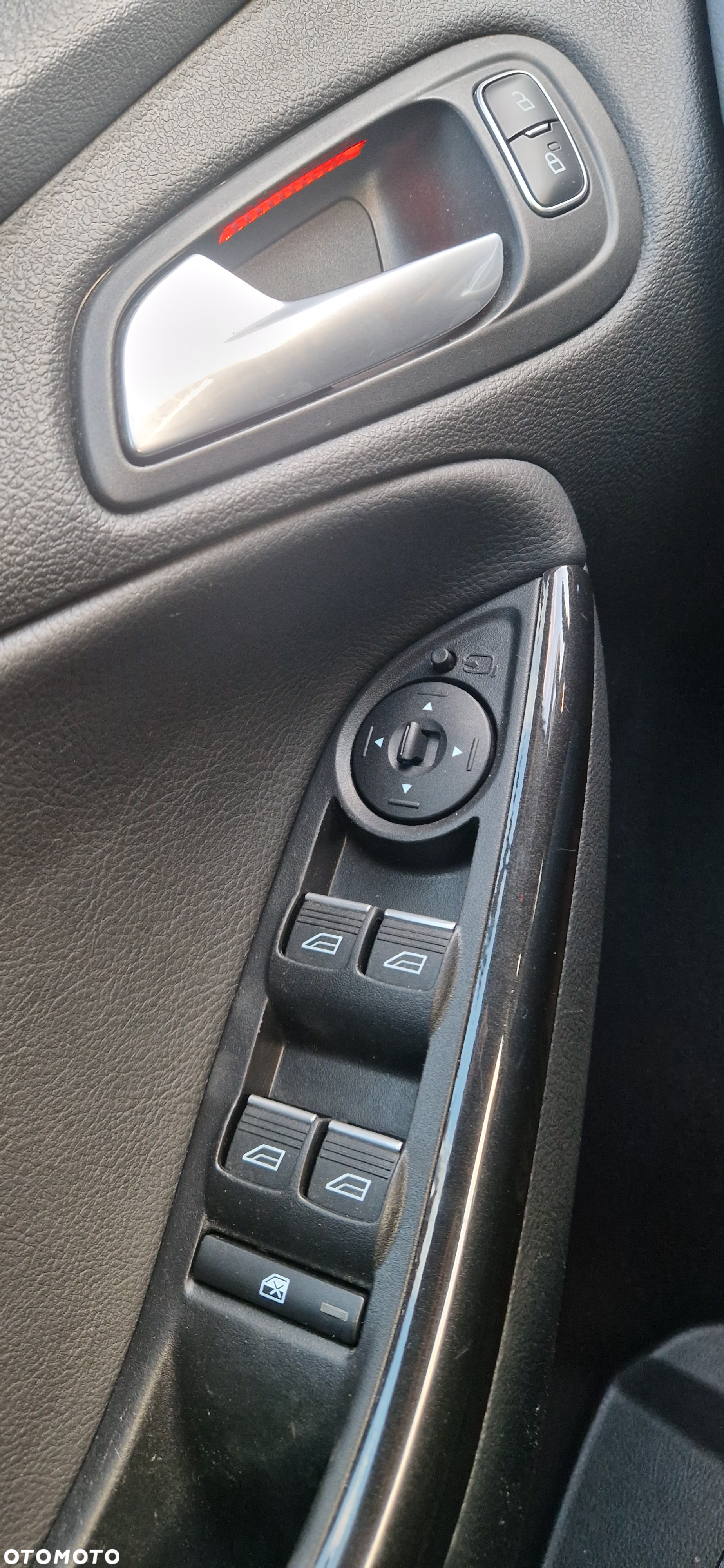 Ford Focus Turnier 1.5 EcoBoost Start-Stopp-System ST-Line - 21