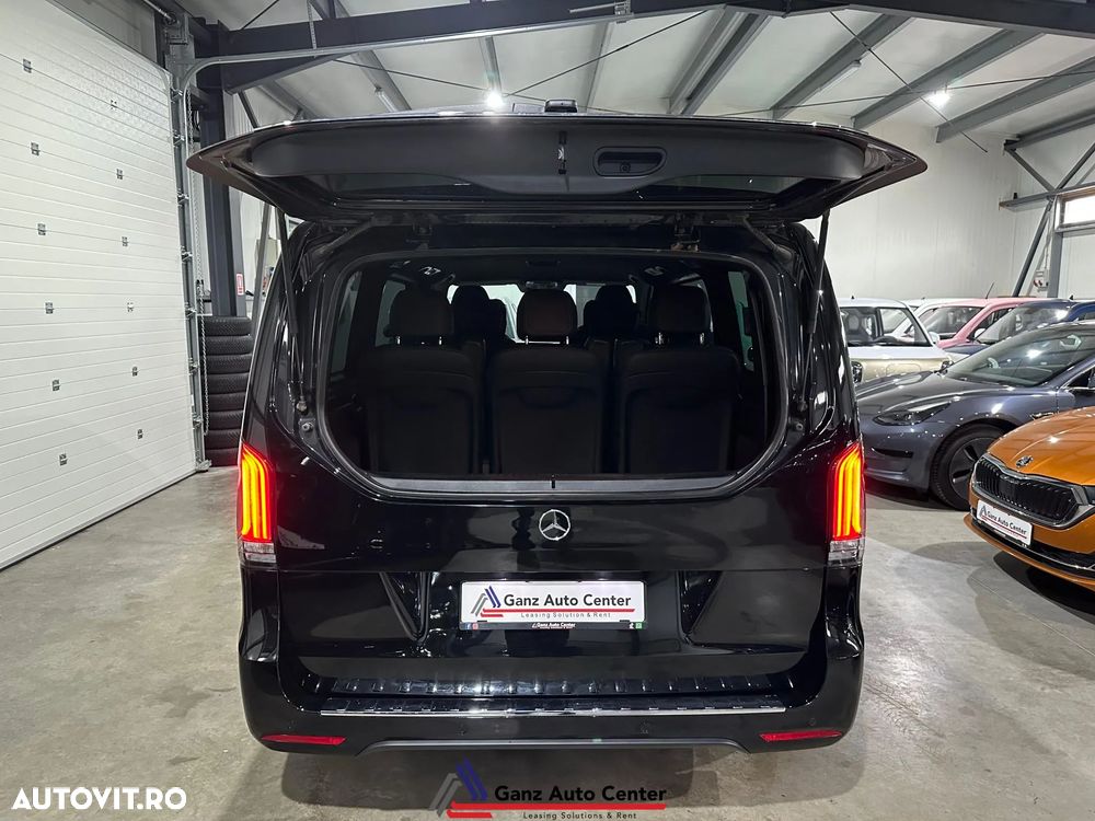 Mercedes-Benz V 300 d Extralang 4Matic 9G-TRONIC - 38