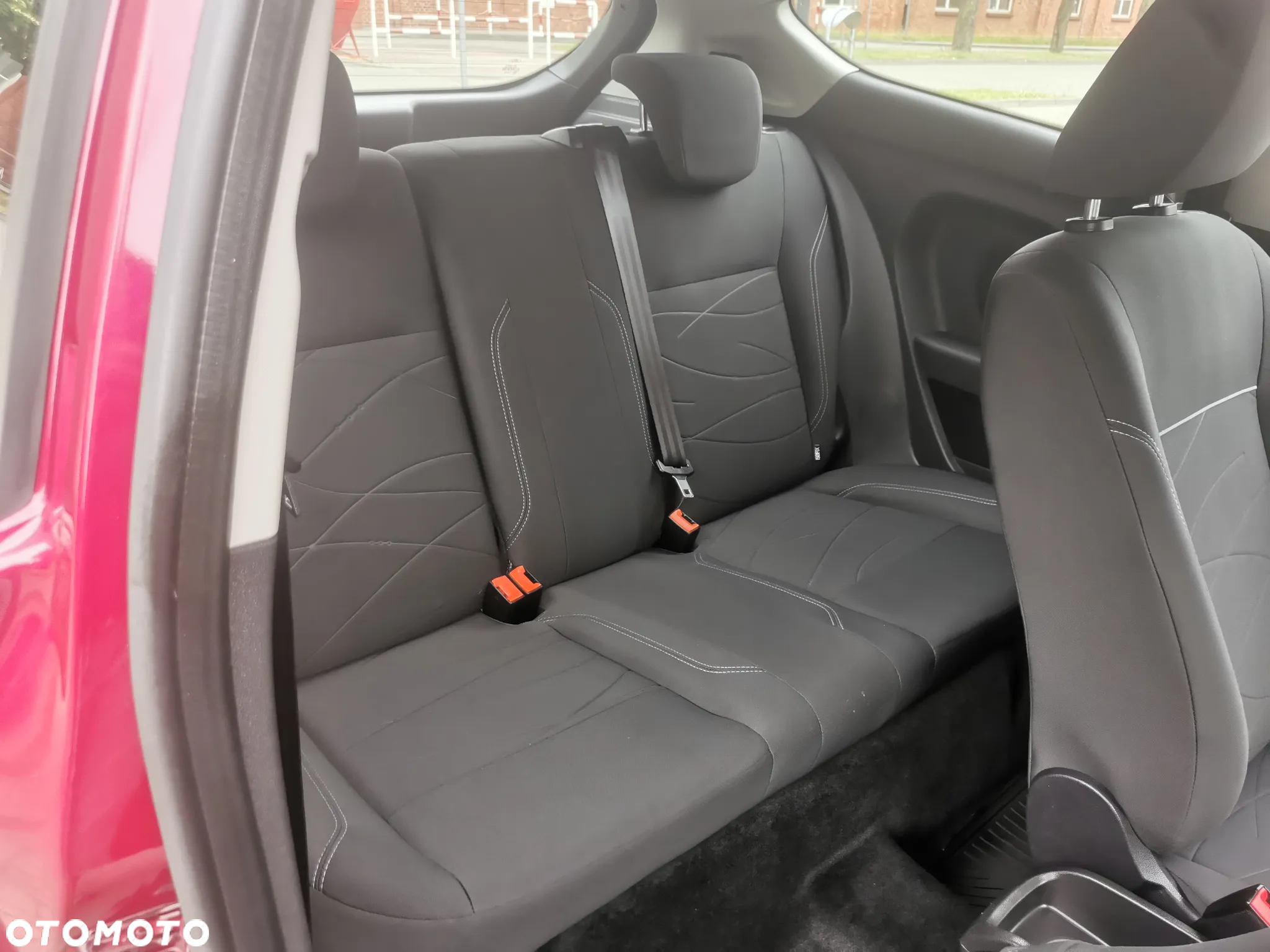 Ford Fiesta 1.25 Celebration - 12