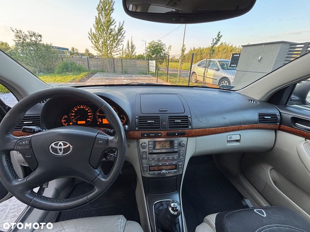Toyota Avensis 2.0 D-4D Luna - 7