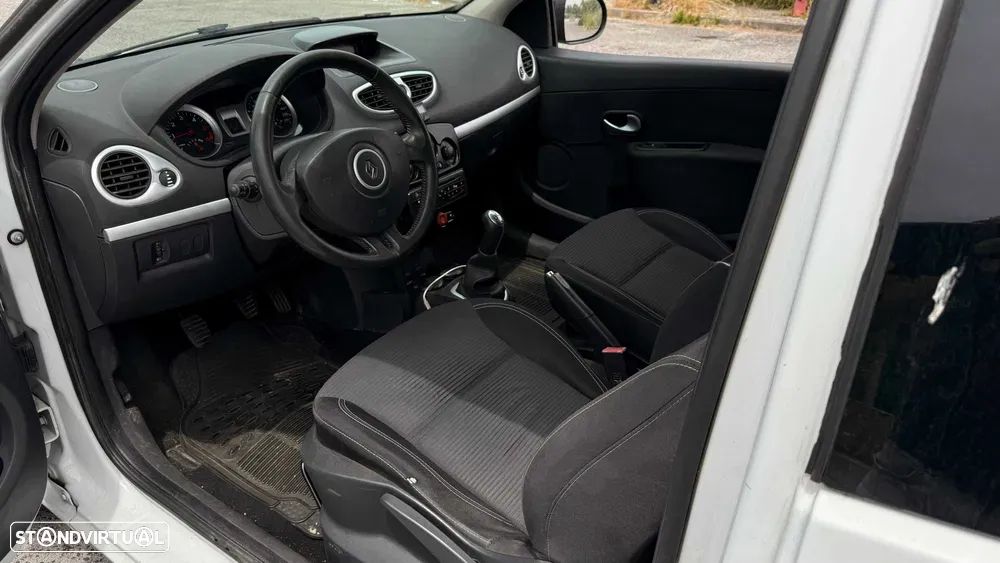 Renault Clio 1.5 dCi GT 105g - 8