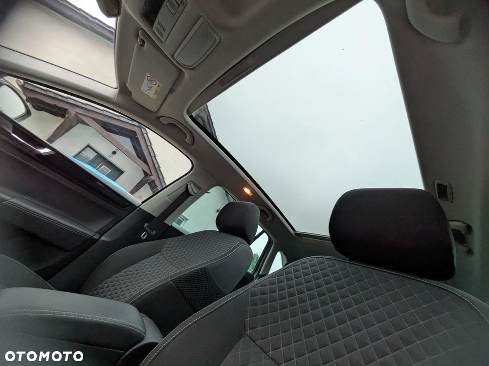 Skoda RAPID 1.0 TSI DSG Style - 16