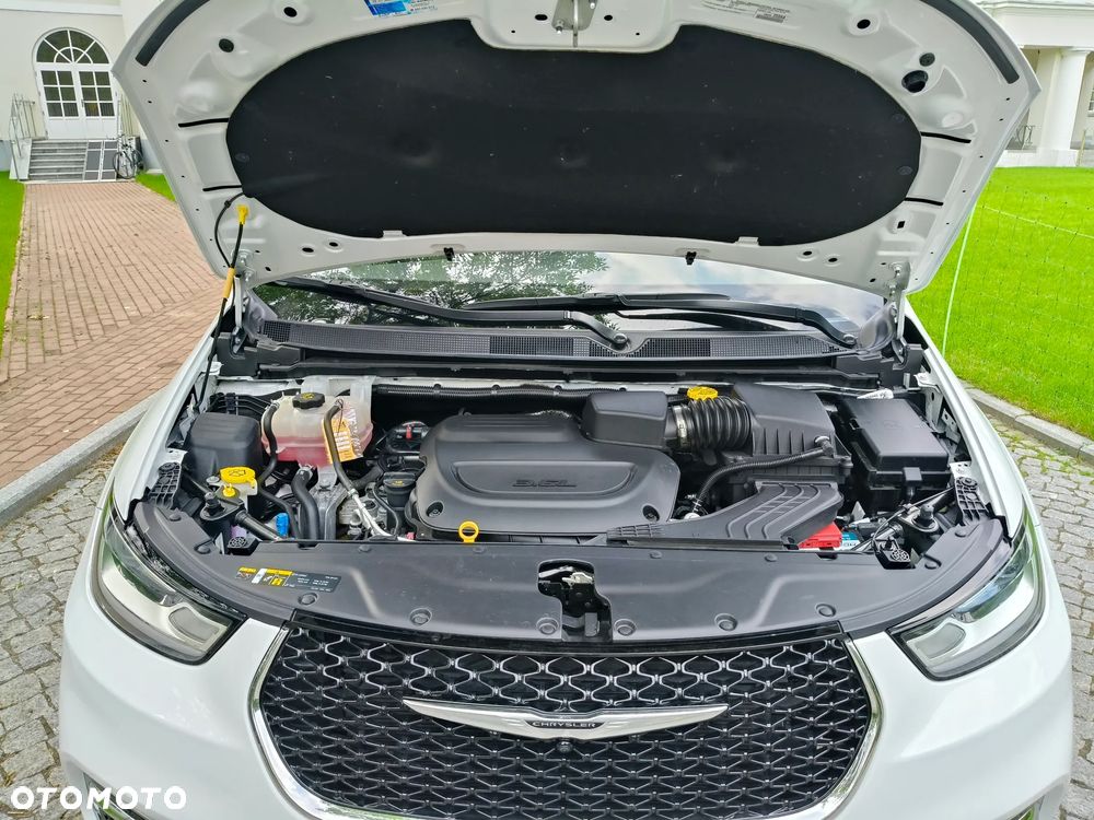 Chrysler Pacifica - 20
