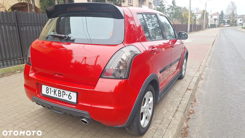 Suzuki Swift 1.3 Limited 25 - 4